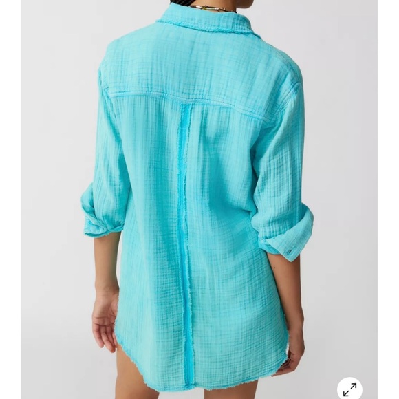 Urban Outfitters Textured Button Down Shirt - Picture 8 of 9